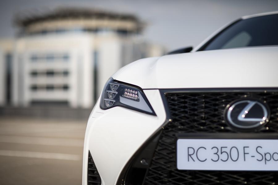 Детали экстерьера Lexus RC350 F-Sport 2019 года  (ZA) (фото 5 из 25)